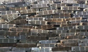 天津地区高价回收暖气片，大量回收暖气片